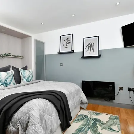 Modern Studio In Leeds City Centre * Leeds (West Yorkshire)