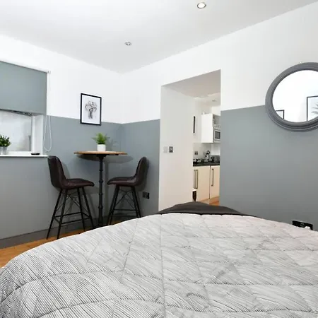 Modern Studio In Leeds City Centre Apartmán *